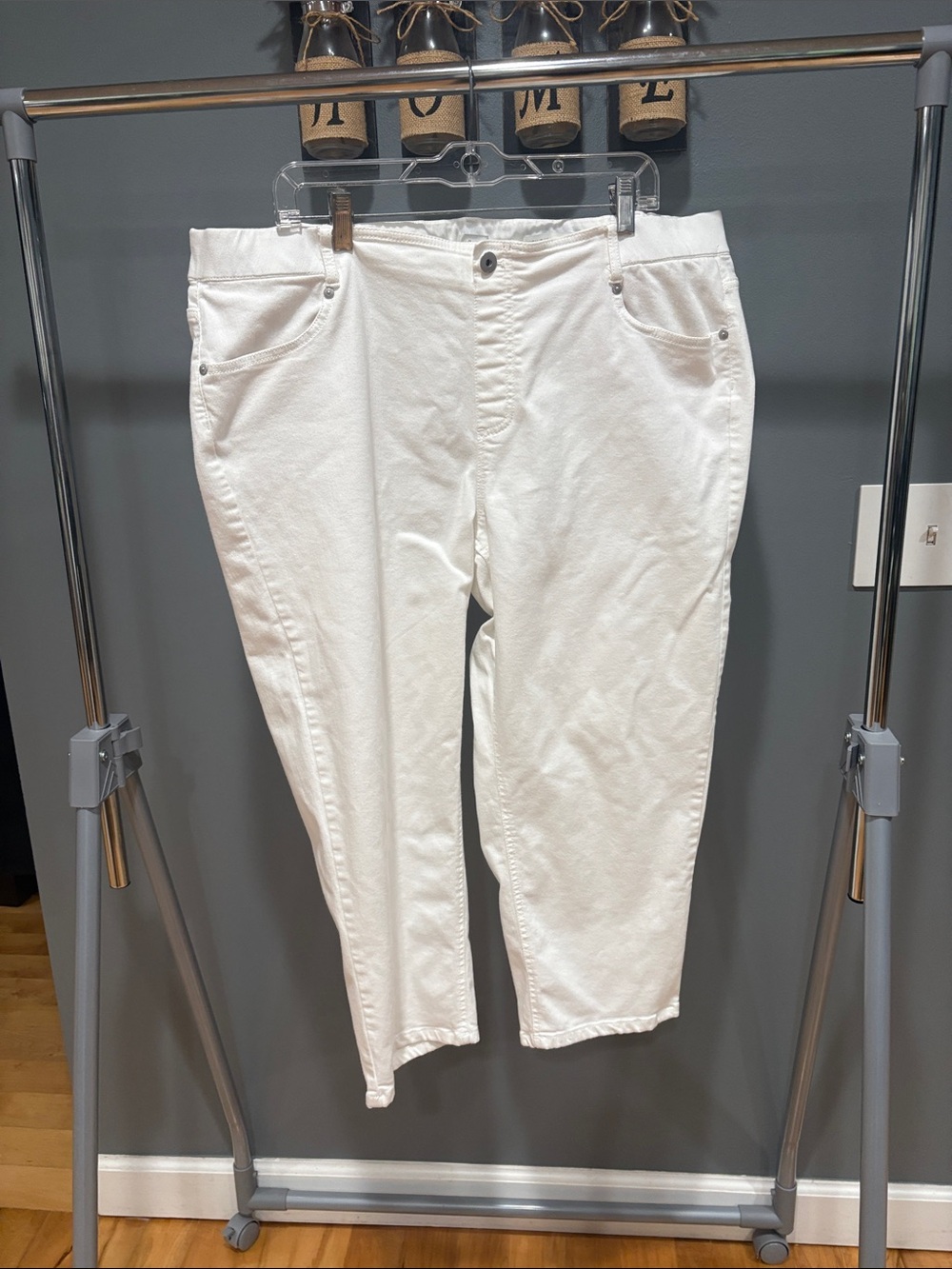 J. Jill White Cropped Ankle Jeans